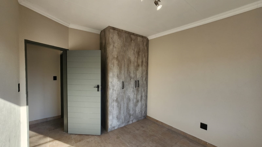 3 Bedroom Property for Sale in Waterval East North West